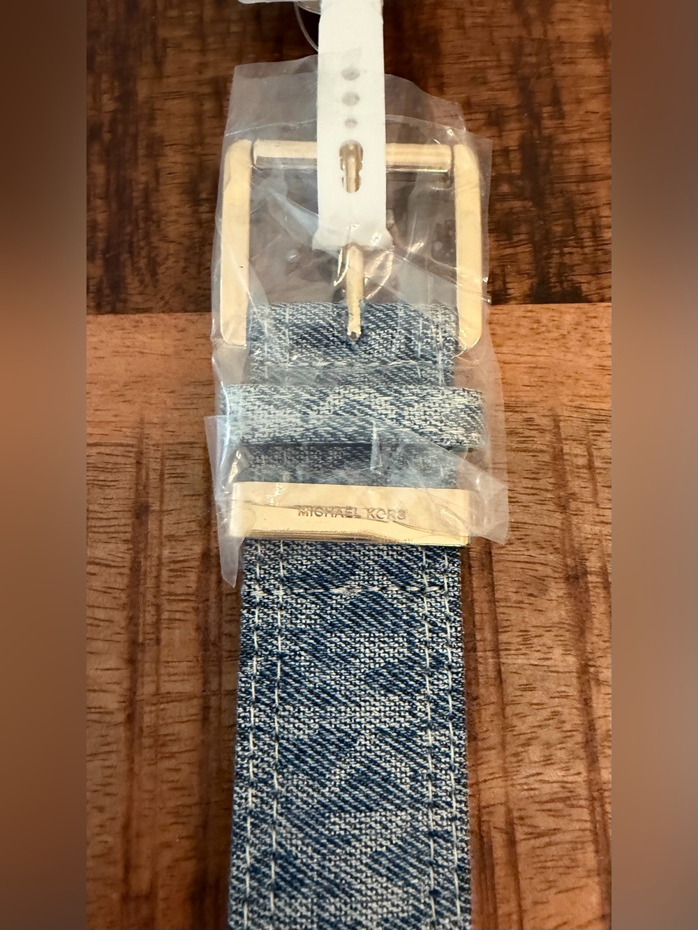 Michael Kors Denim-Pattern Blue Belt with Gold Buckle Size Large NWT - Picture 4 of 9
